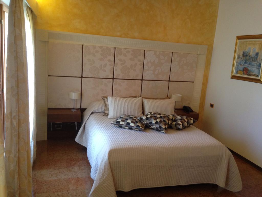 Hotel Cittar Novigrad Istria Exteriör bild