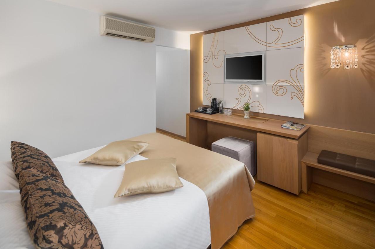 Hotel Cittar Novigrad Istria Exteriör bild