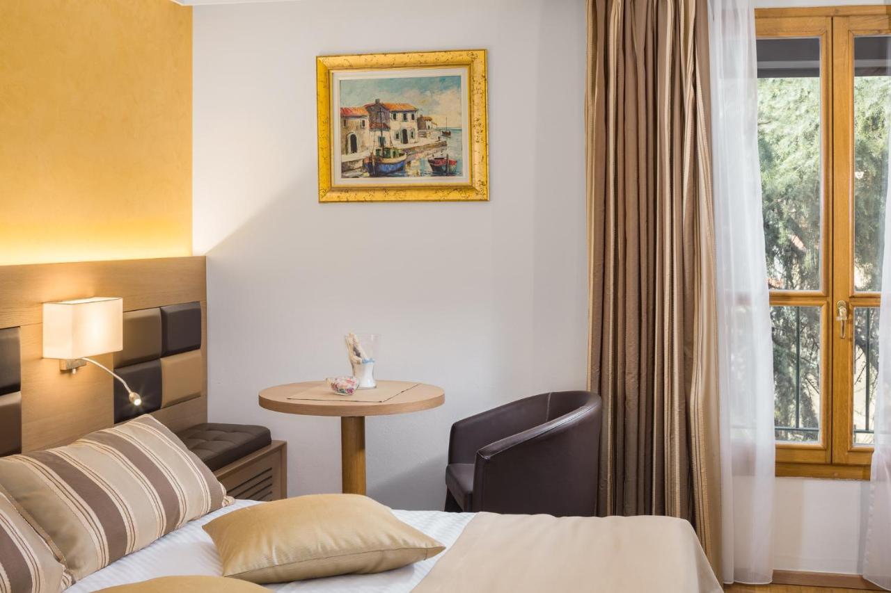 Hotel Cittar Novigrad Istria Exteriör bild