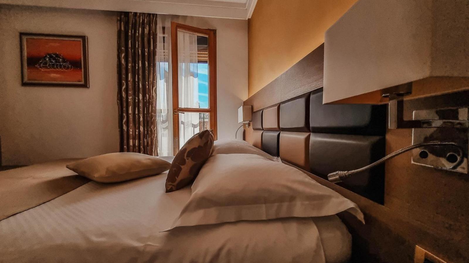 Hotel Cittar Novigrad Istria Exteriör bild